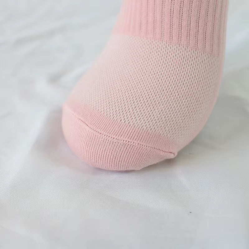 SilkStep™ No-Slip Invisible Socks – 6 Pcs